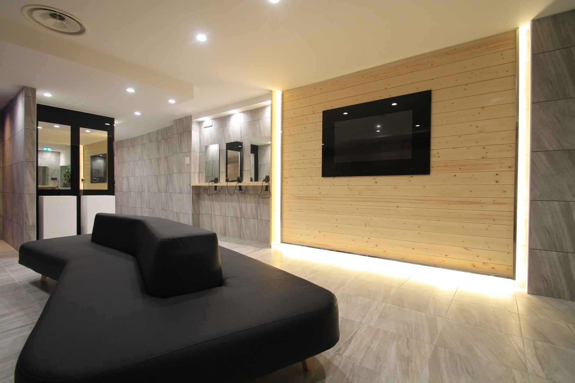 瑞费尔中央健康中心-17