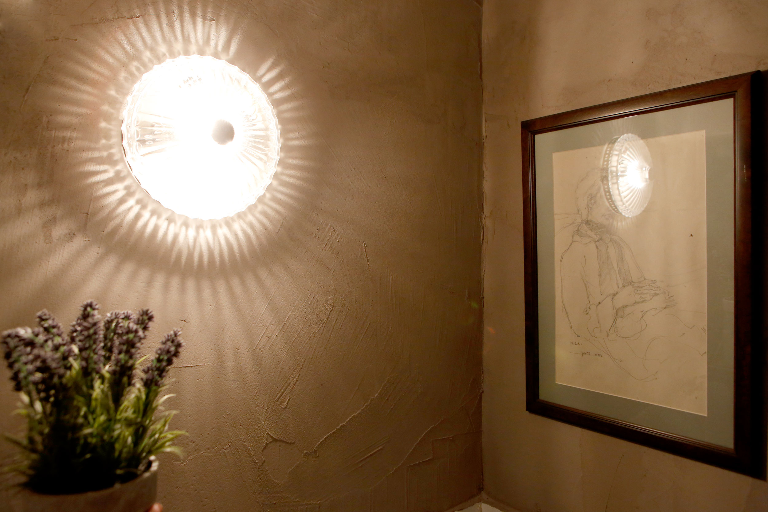 金属木质元素打造的现代烘焙咖啡厅-21