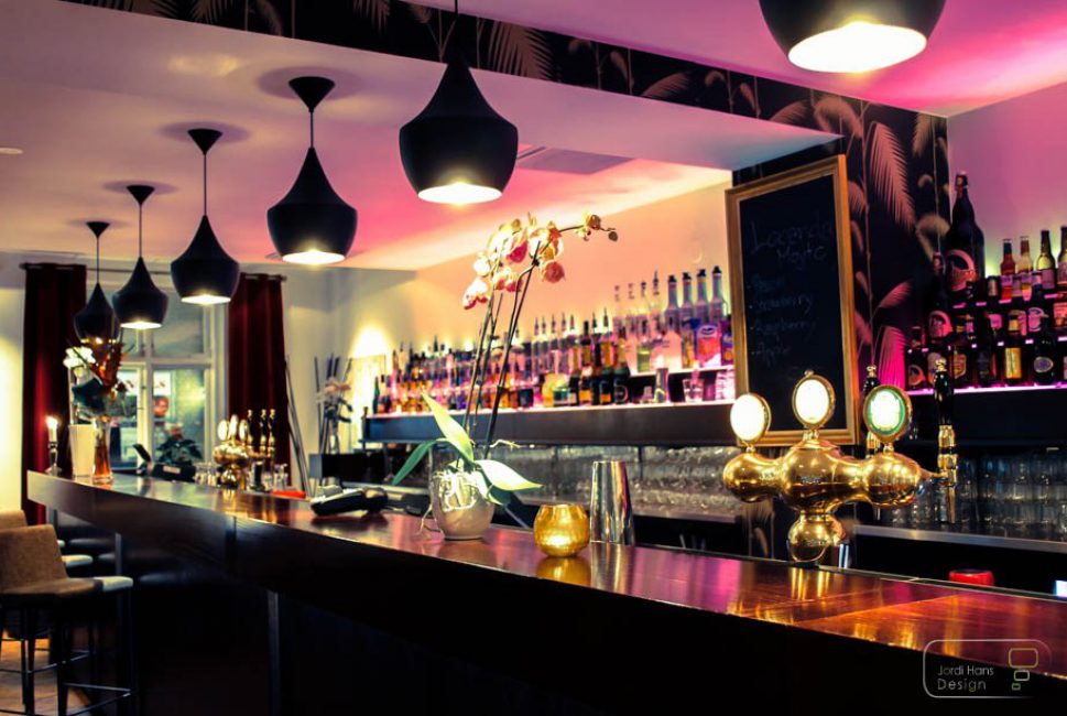 瑞典餐厅 La Locandiera 室内设计 | 打造温馨餐饮空间-5