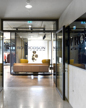 德国杜塞尔多夫 Roy Robson 时尚展示厅