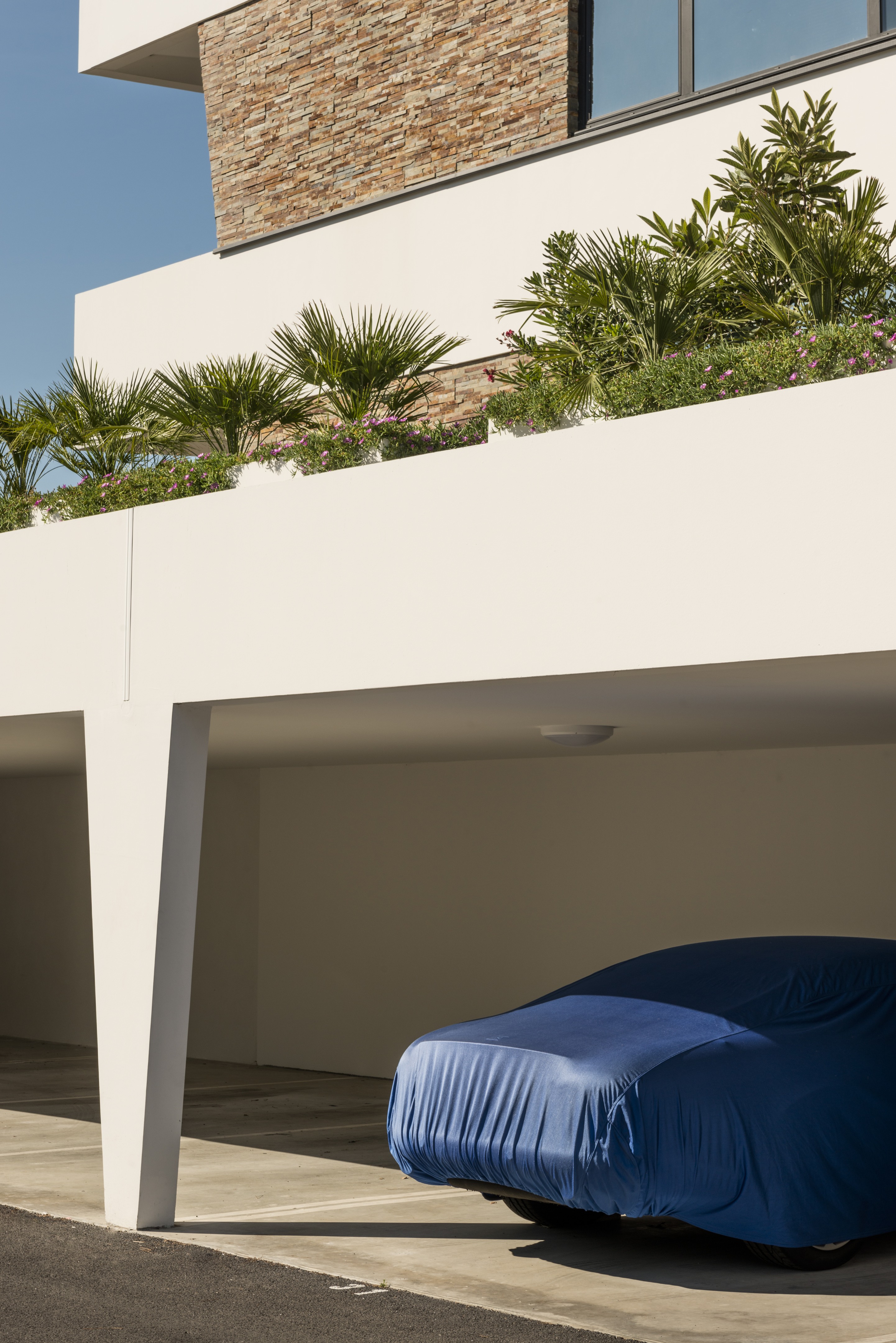 法国安吉特海滨公寓与办公建筑-21