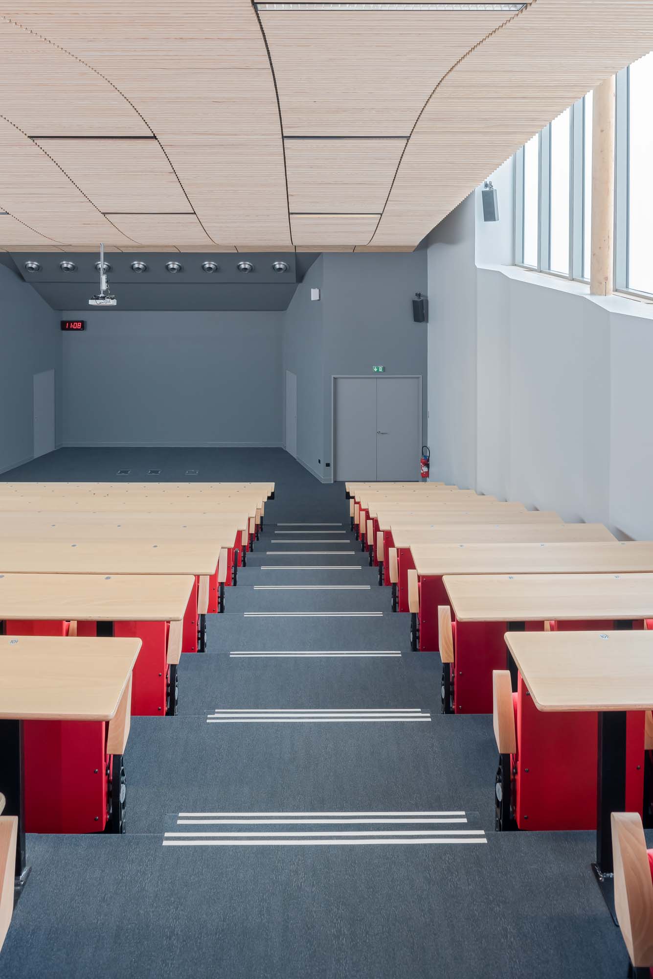 波尔多的注册金融分析师-82