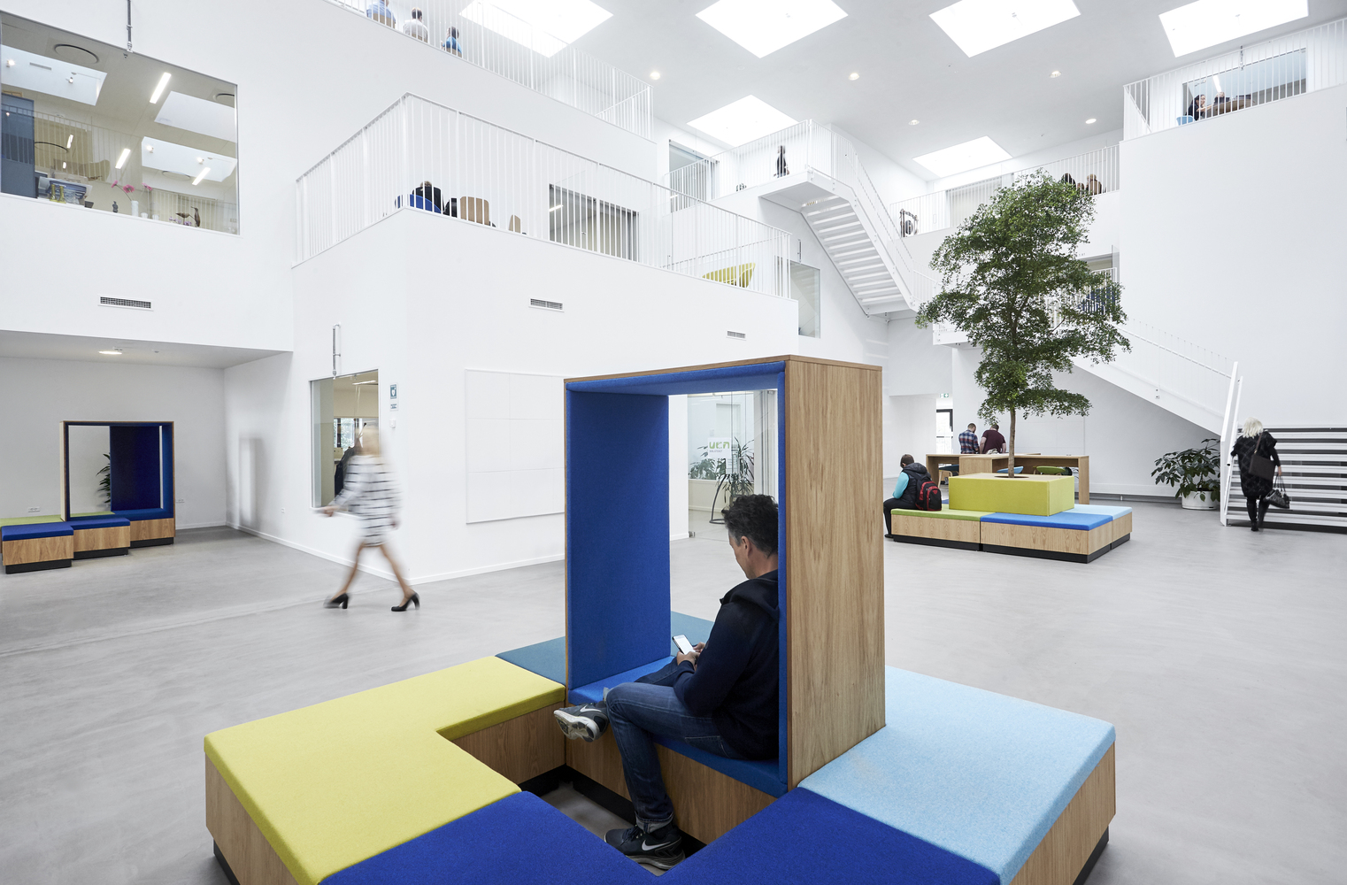 北欧校园教育中心,创新空间与协同作用的建筑-45