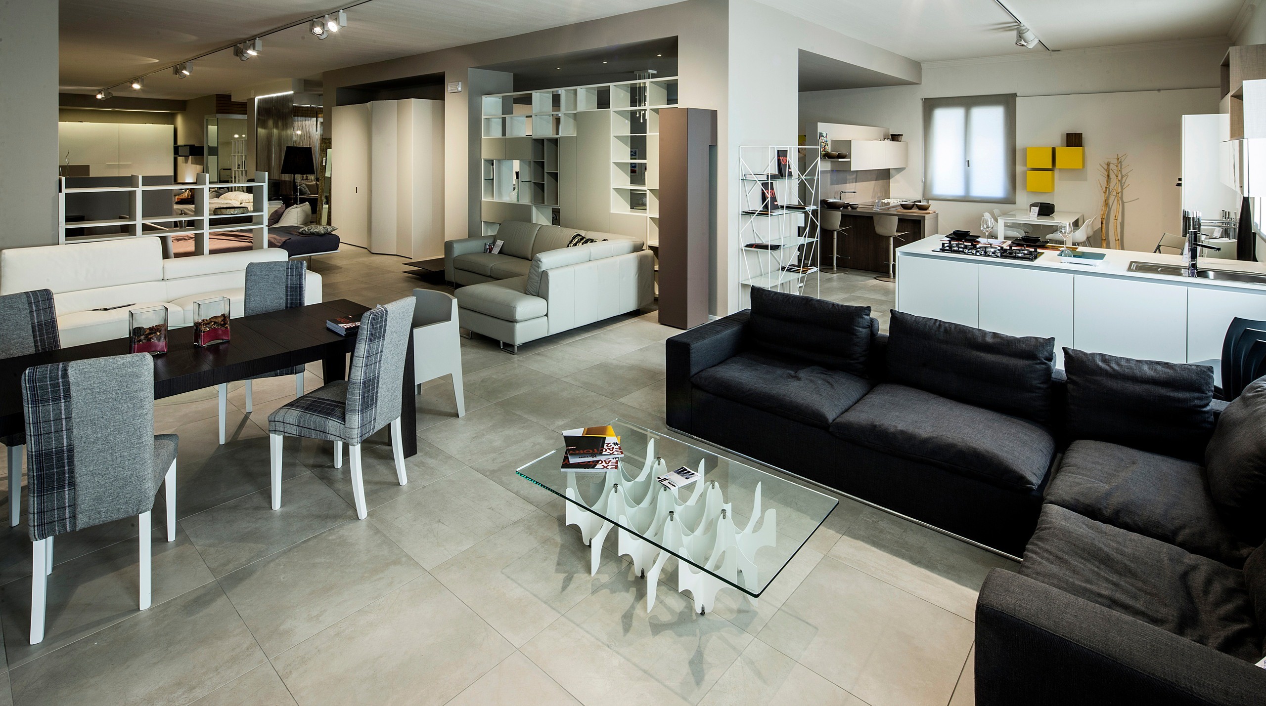 2013 年意大利家具展厅室内设计案例-8