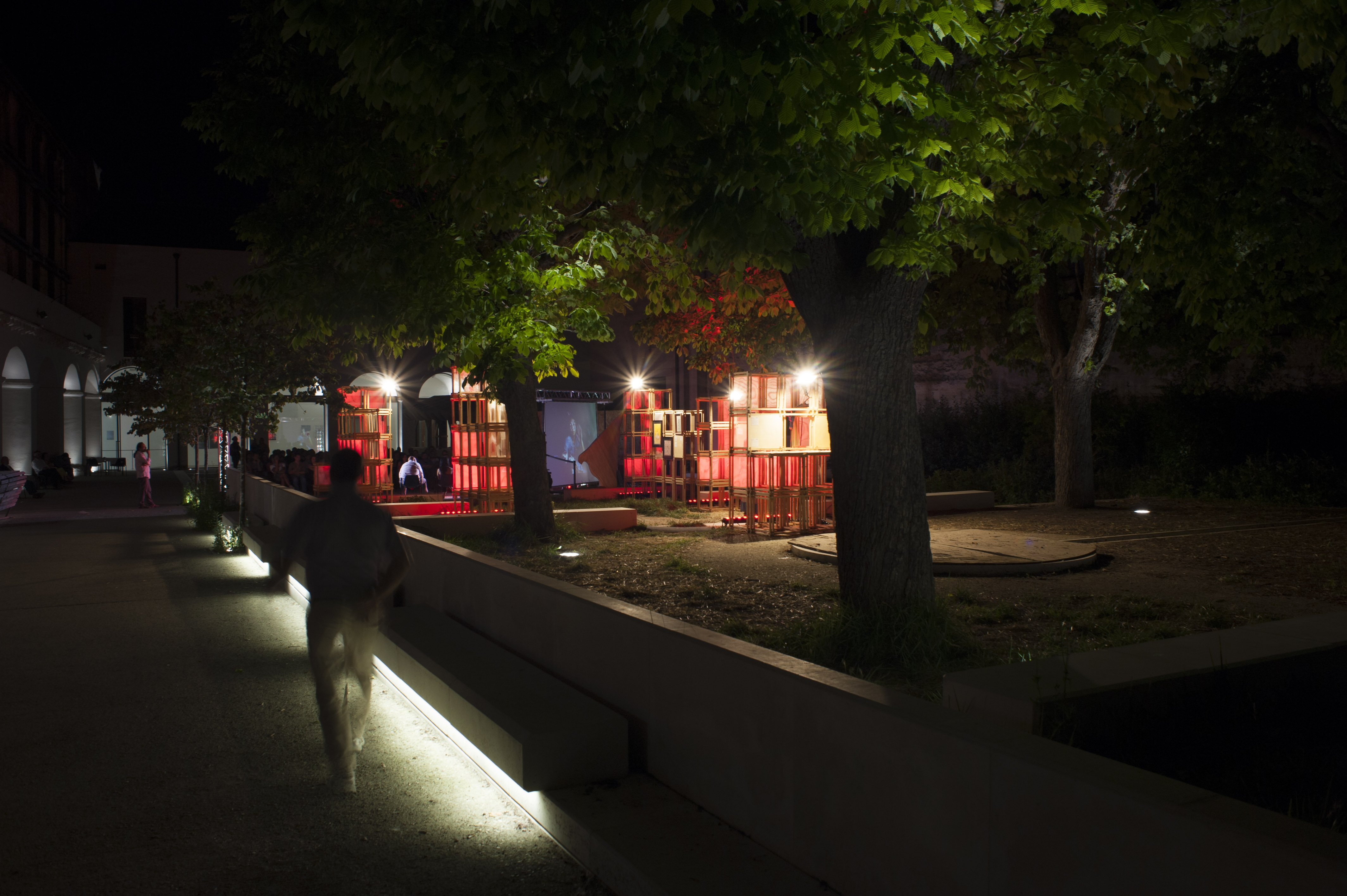 Close 空间艺术装置-27