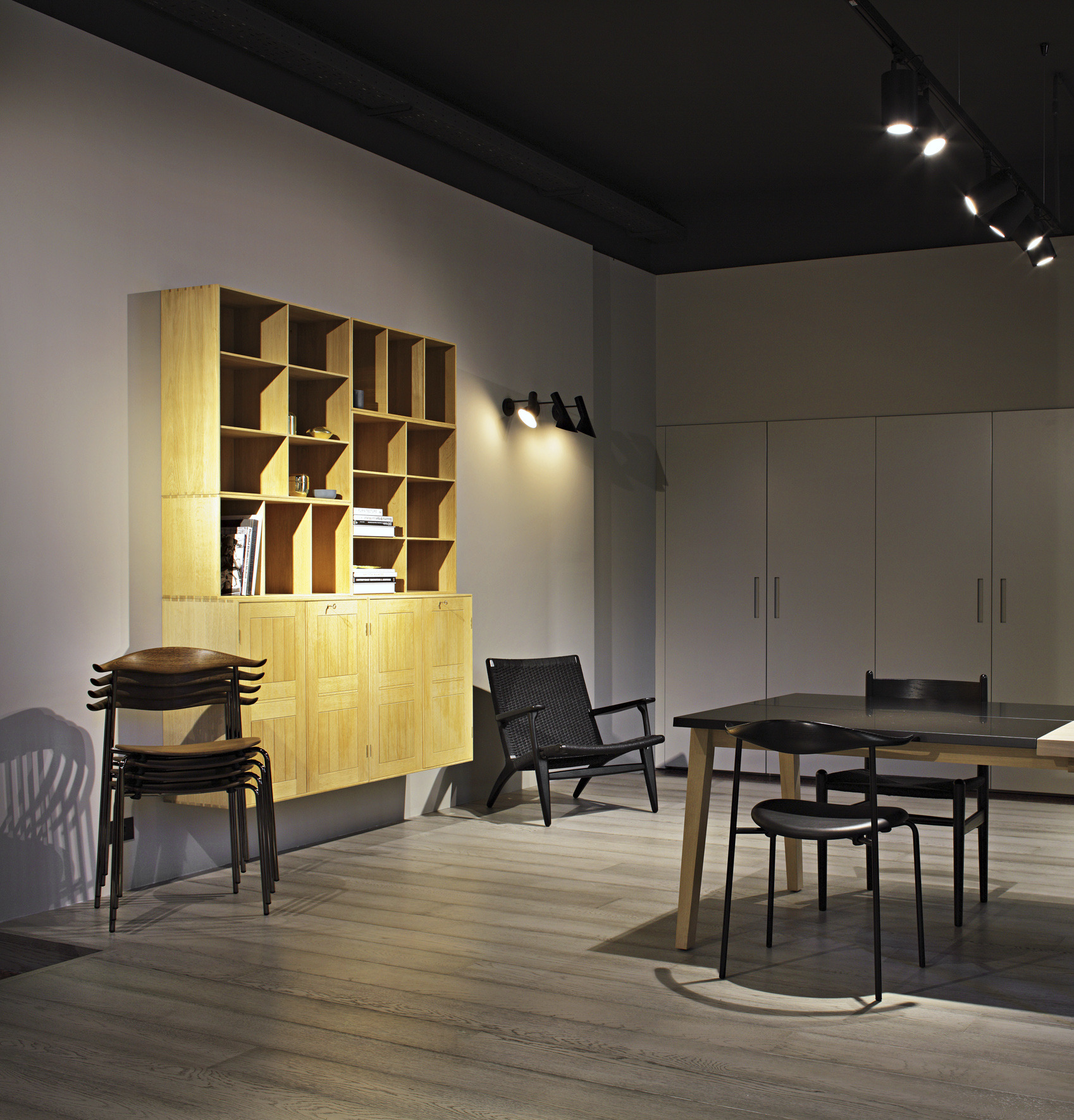意大利首个 Carl Hansen & Søn 展示厅，简约北欧风遇见历史米兰空间-8