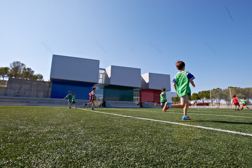 英国阿兰中学教学楼 · 创新型室内设计-1