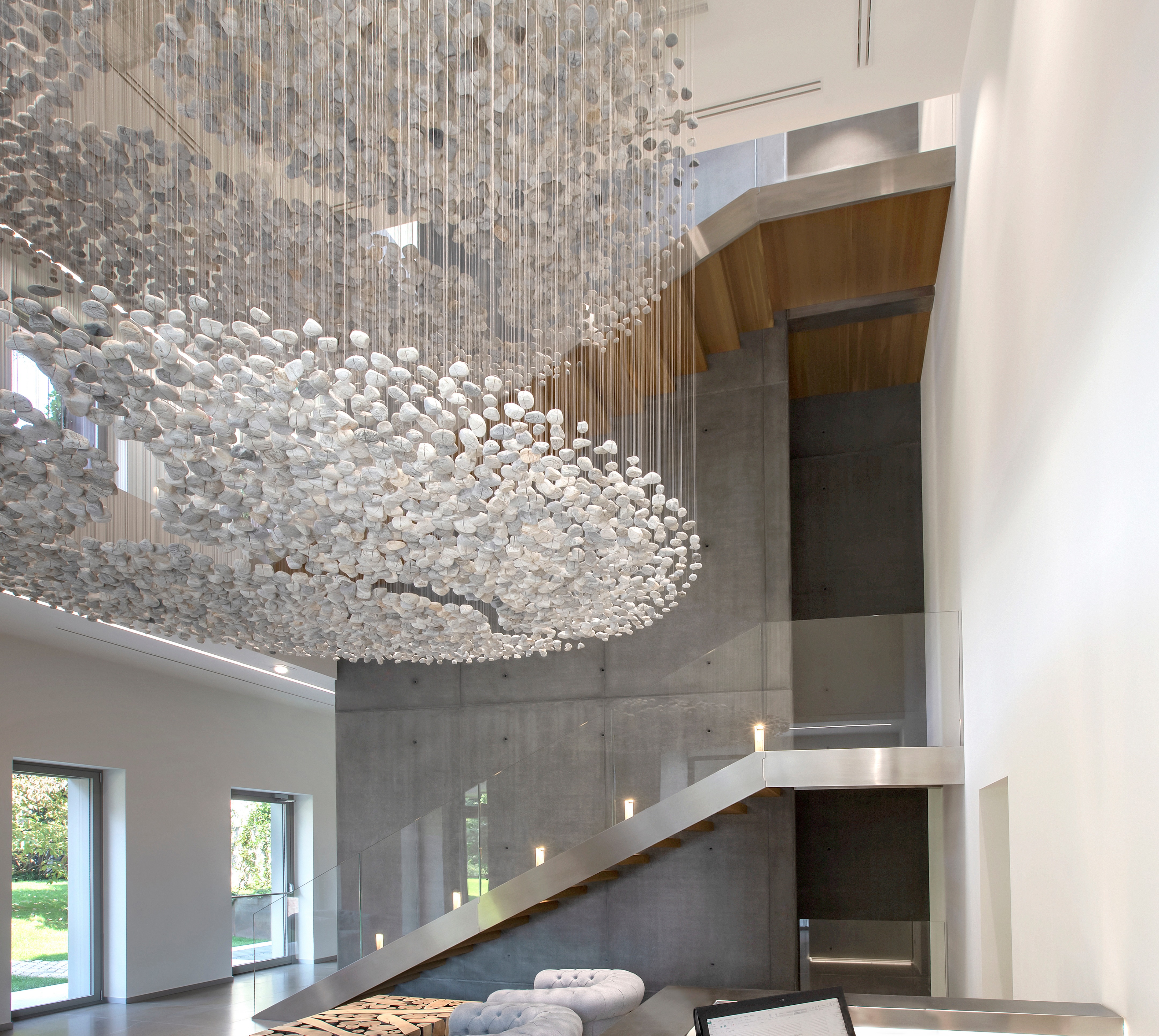 意大利品牌 Herno 总部个性楼梯设计-25