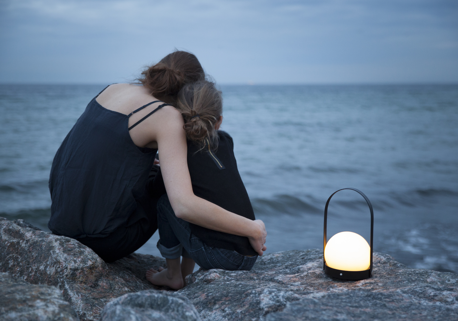 卡丽便携式充电 LED 灯——极简设计与“hygge”的完美结合-17