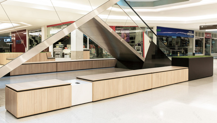 贾德尔·阿尔梅达,朱莉安娜·里奥布兰科,安德烈·德托尼,拉斐尔·阿达米,亚历·安德烈·马亚达纳,卡罗琳娜·梅里齐,让·卡洛斯-10