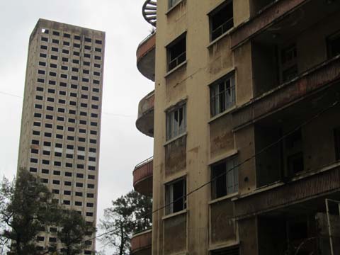 战争遗珠 | 贝鲁特 40 层高楼的未竟传奇-0