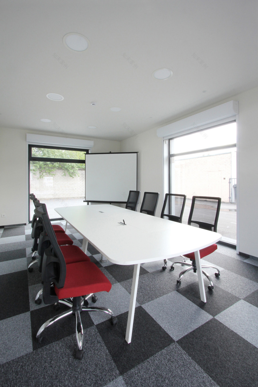 旧仓库变身高品质办公空间-33