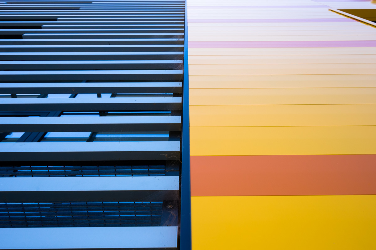 意式工厂变身透明地标,绿色办公新概念-0