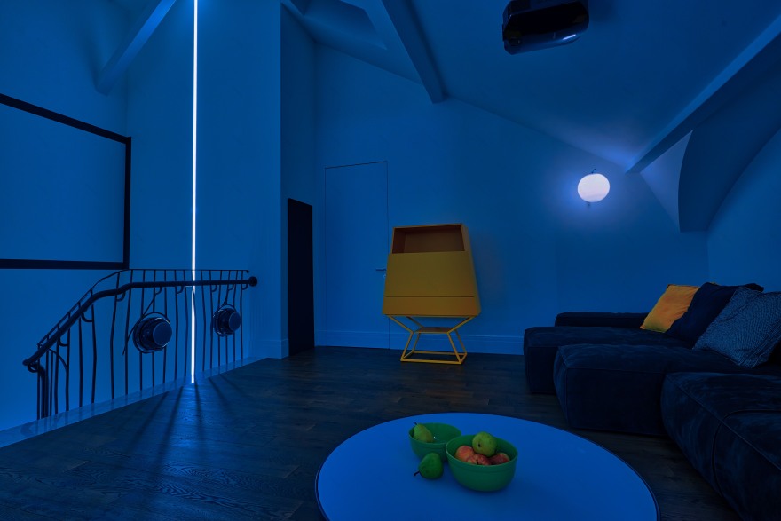 2017 年三层联排别墅影院式客厅设计-35