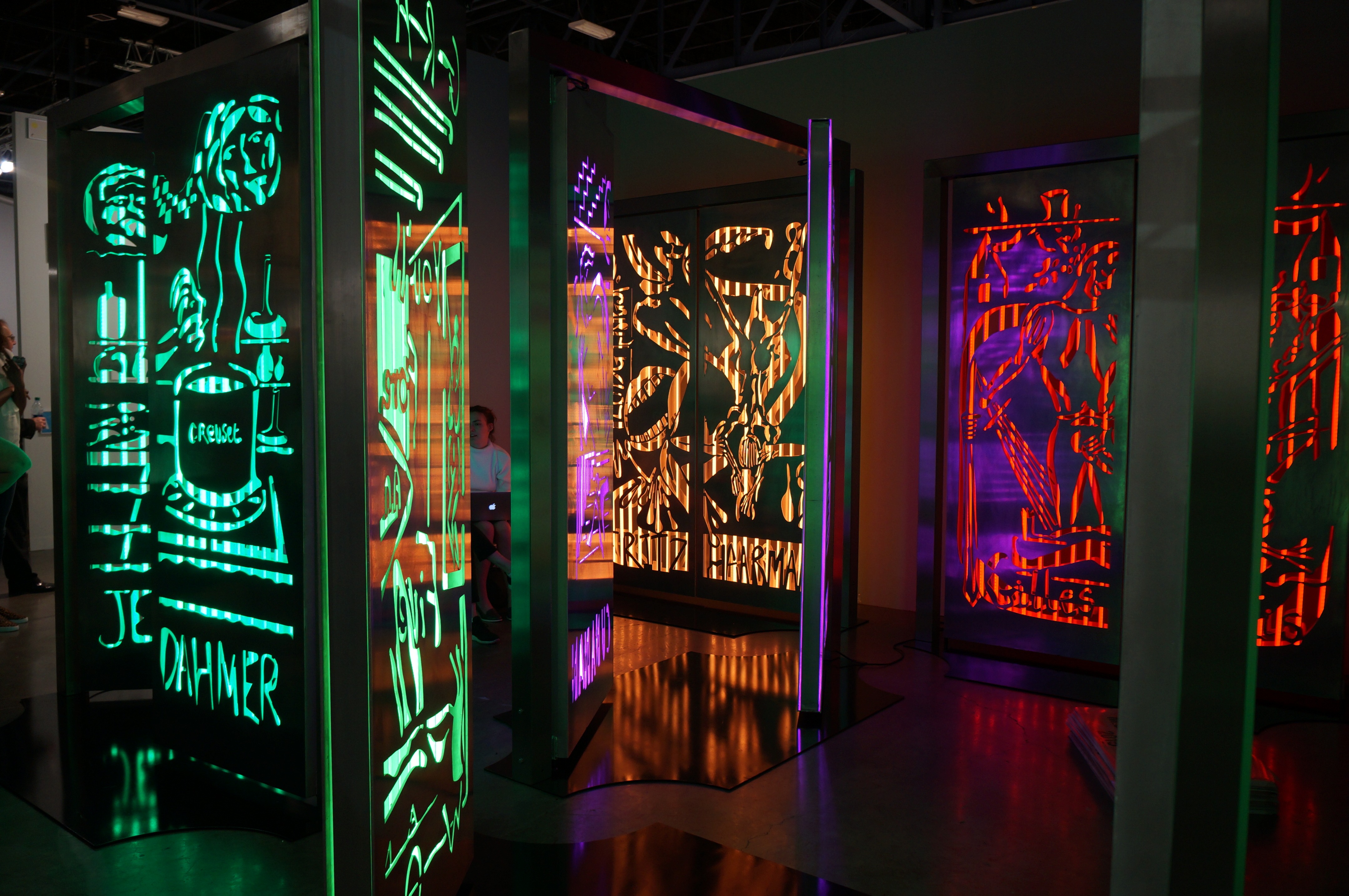 迈阿密艺术博览会照明设计惊艳亮相-1