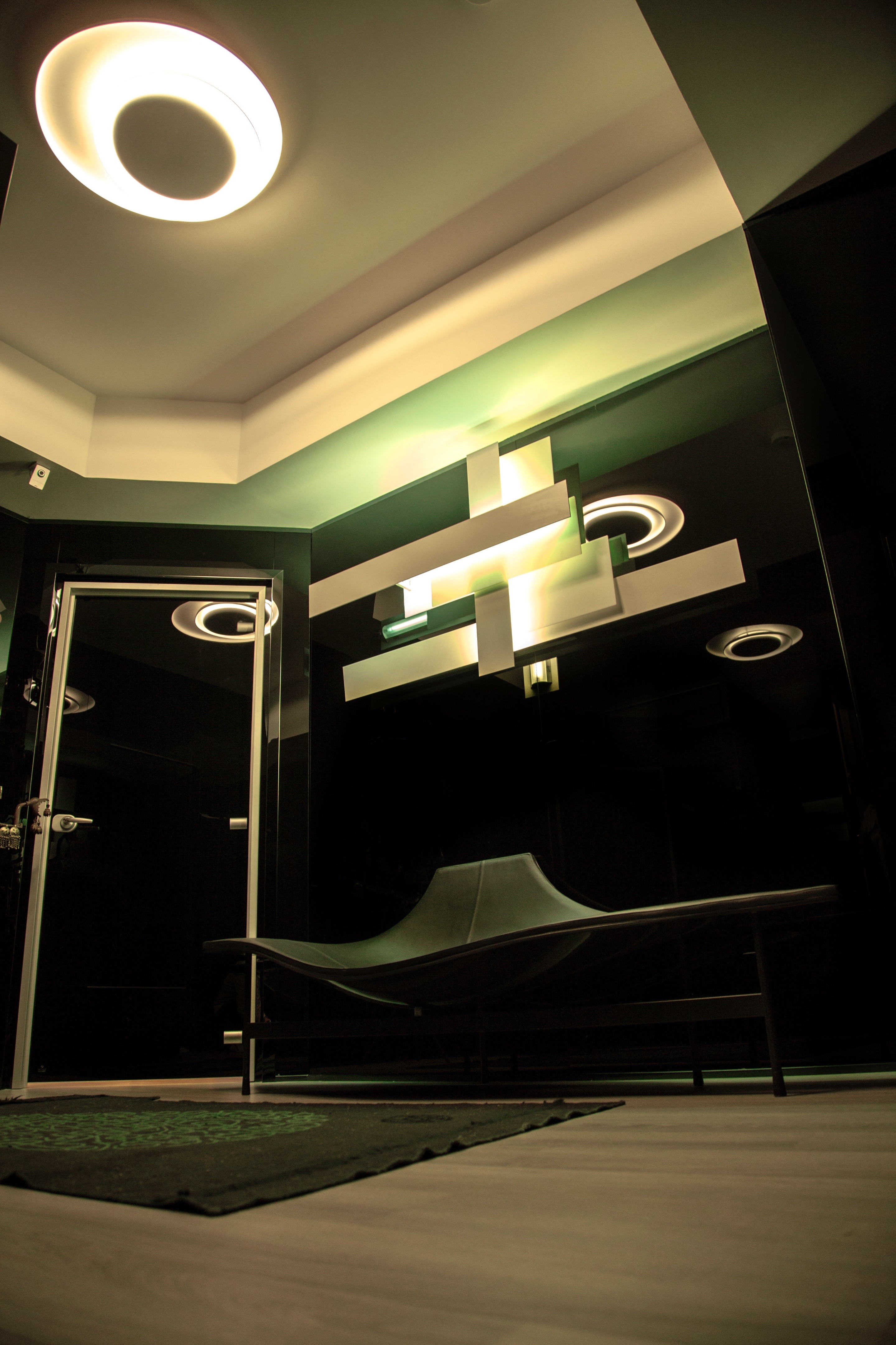 2012 年完成的 Tiffani 公寓室内设计案例-20