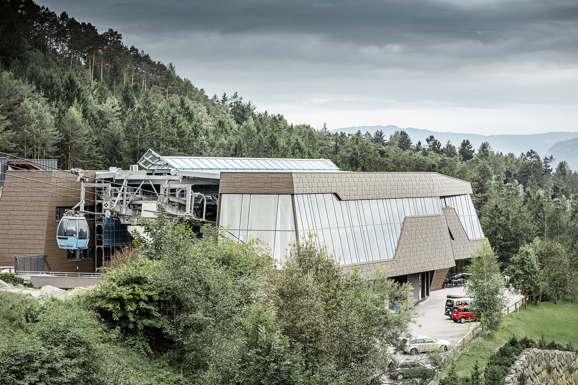 意大利阿尔卑斯山脉 Cabinovia Alpe di Siusi 休闲中心-7