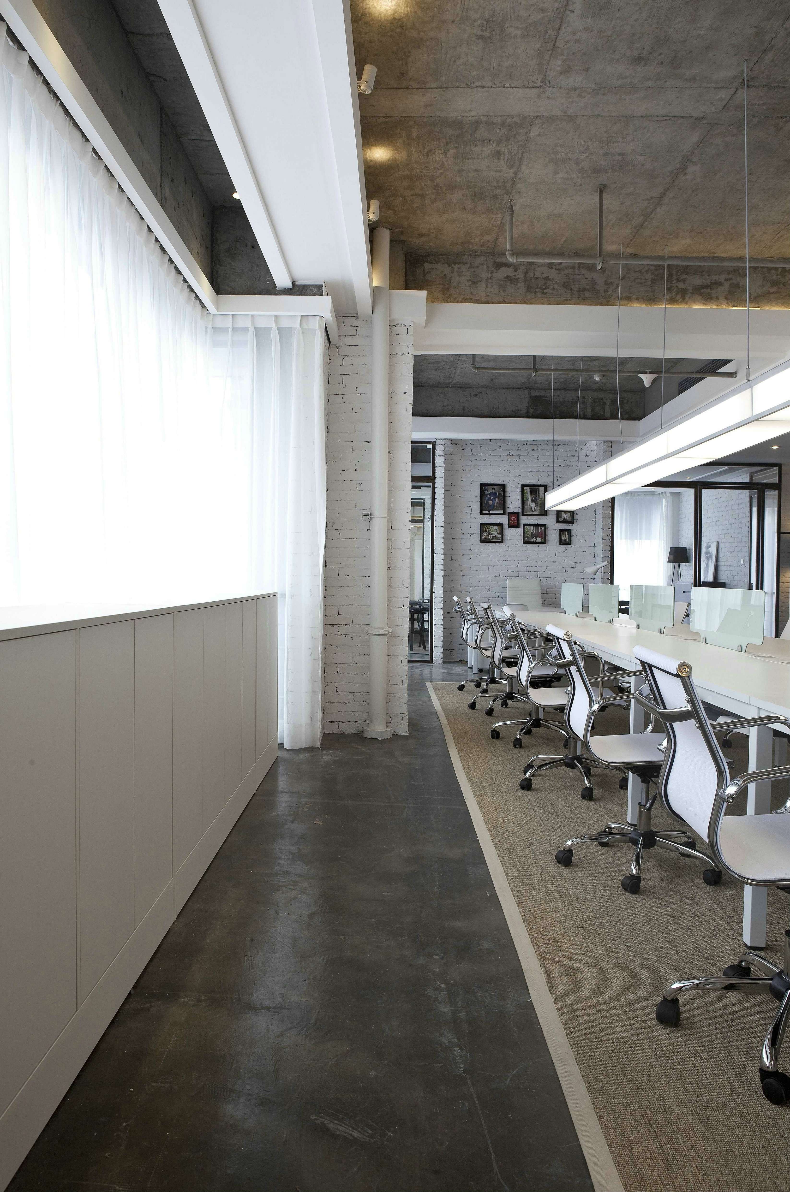 香港旭辉纺织品有限公司宁波办事处-17