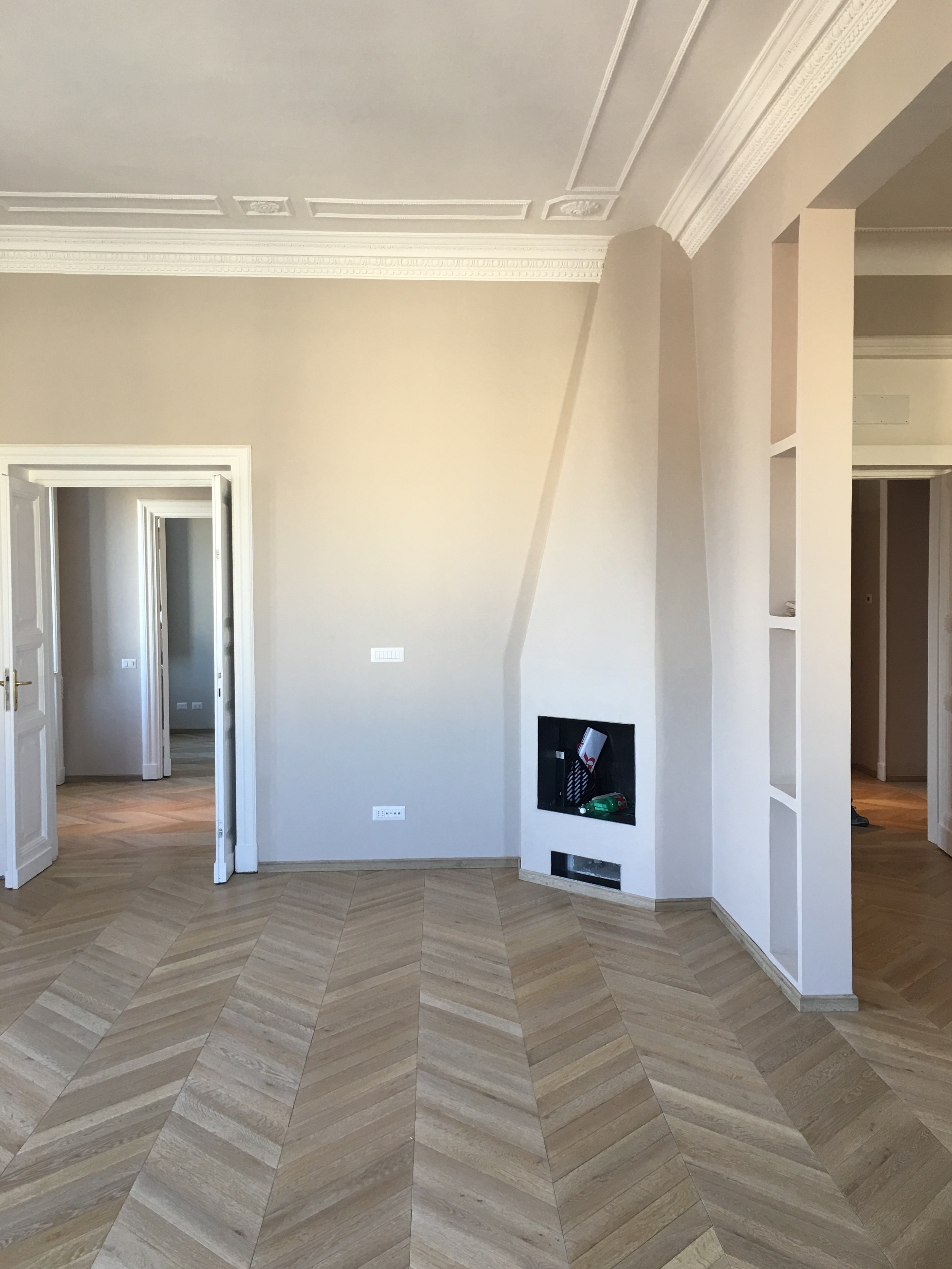 罗马河畔的复古韵味-10