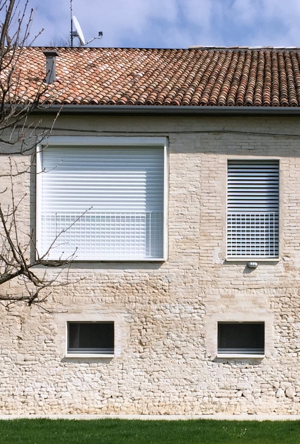 私人乡村别墅的翻新设计-0