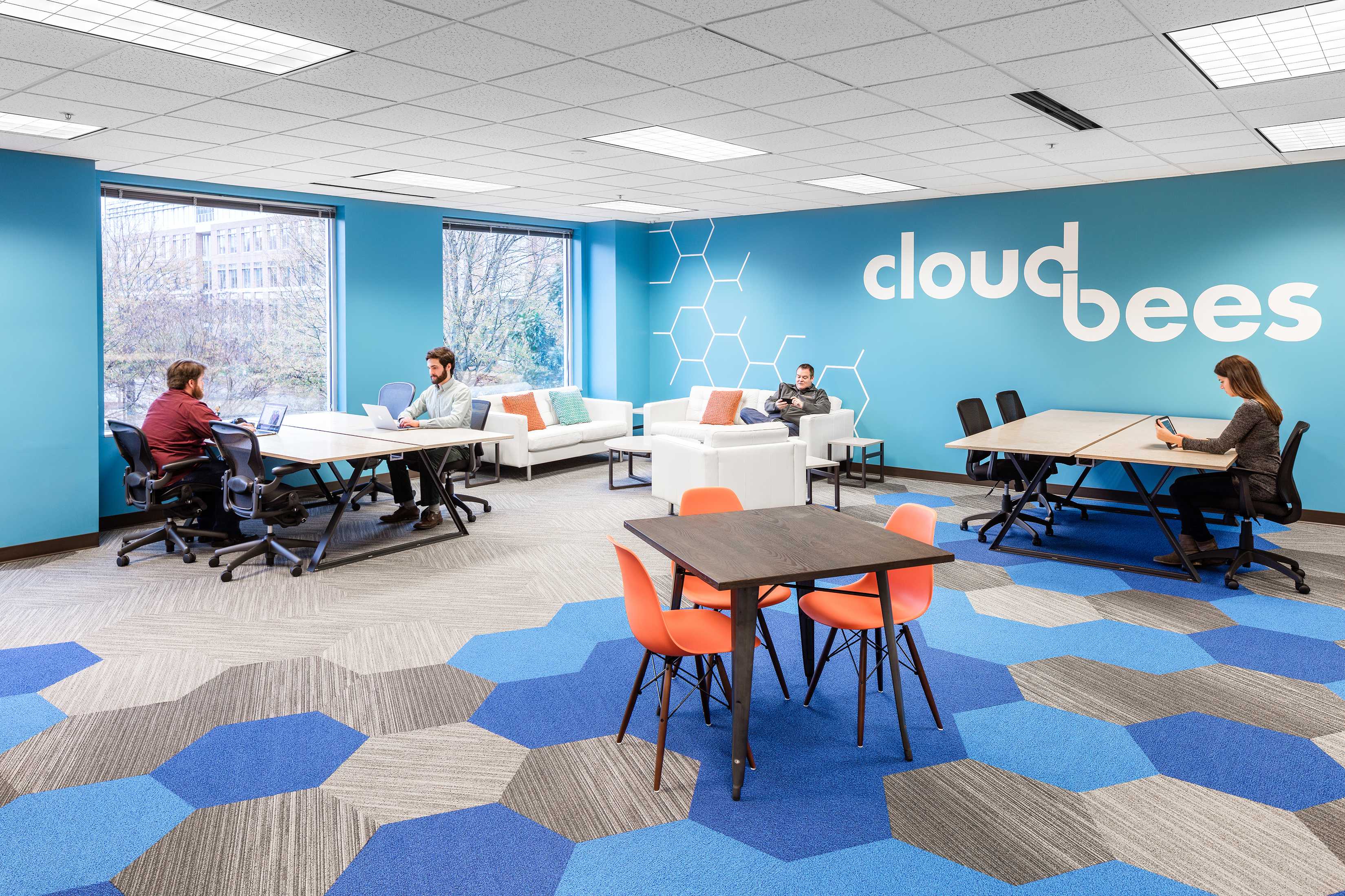 CloudBees Raleigh 办公室的活力设计-11