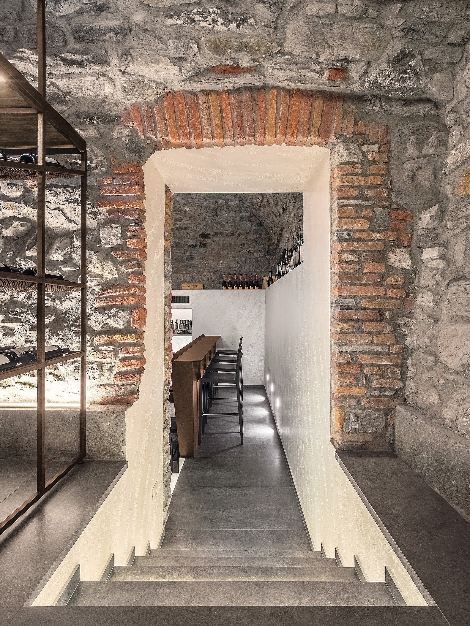 历史酒窖的现代重生——意大利 Angolo DiVino 酒庄-5