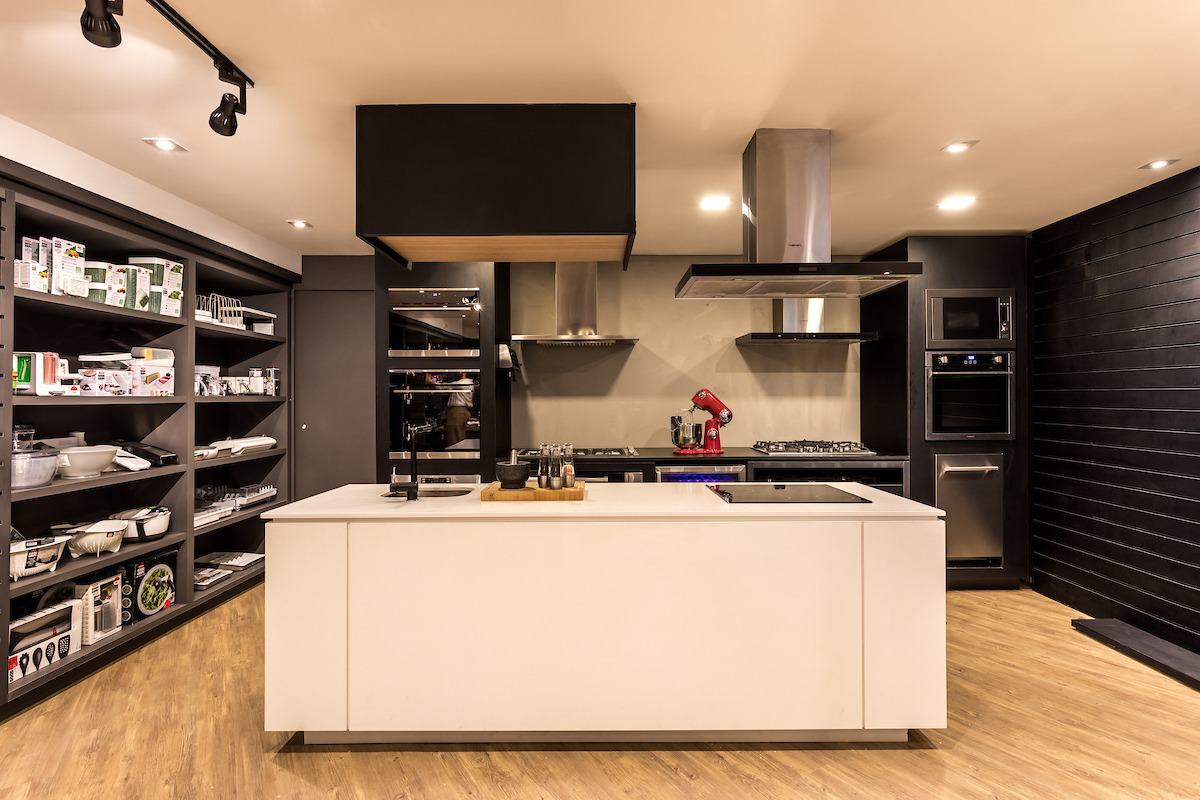 Spicy Store 多彩展示空间-7