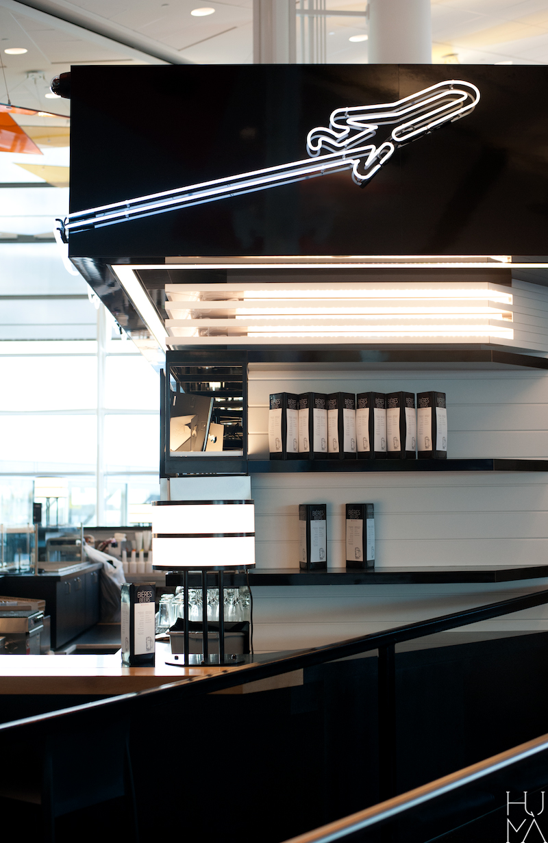 蒙特利尔机场美食广场，Humà 设计新视角-9