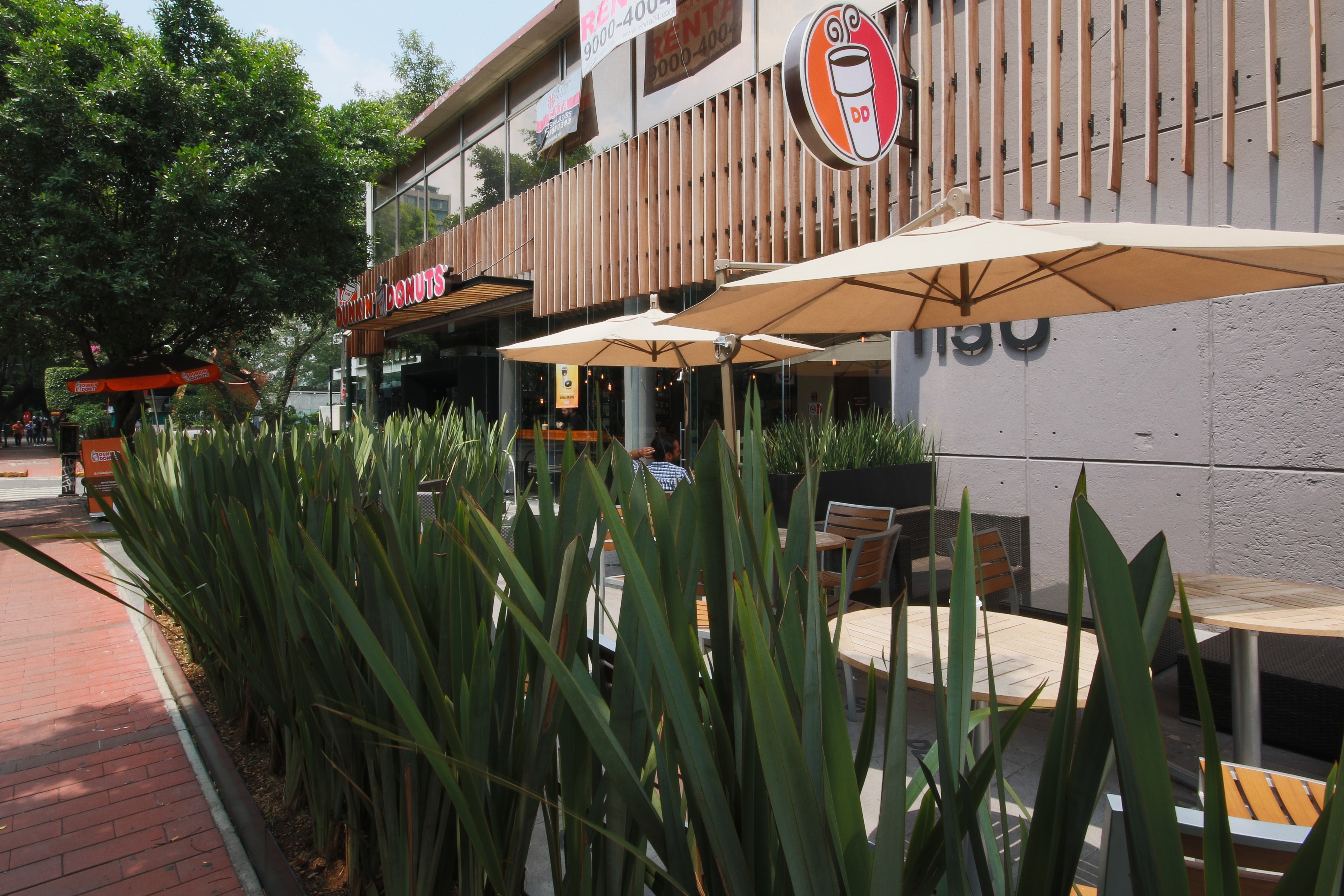 2016 年完成的 Dunkin' Donuts 墨西哥餐厅设计-16