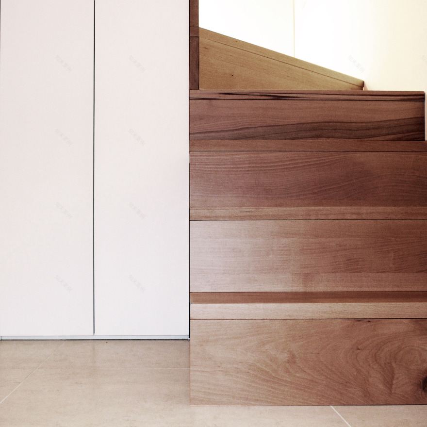 双面储物楼梯设计-3