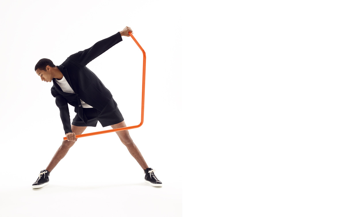 线之韵 · 三宅一生男士褶皱系列展-17