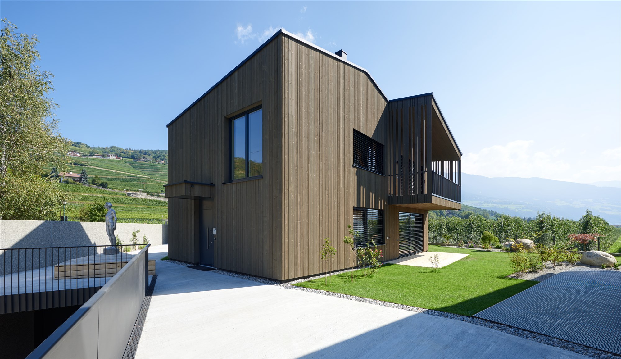 传统与现代共融的意大利木质住宅-17