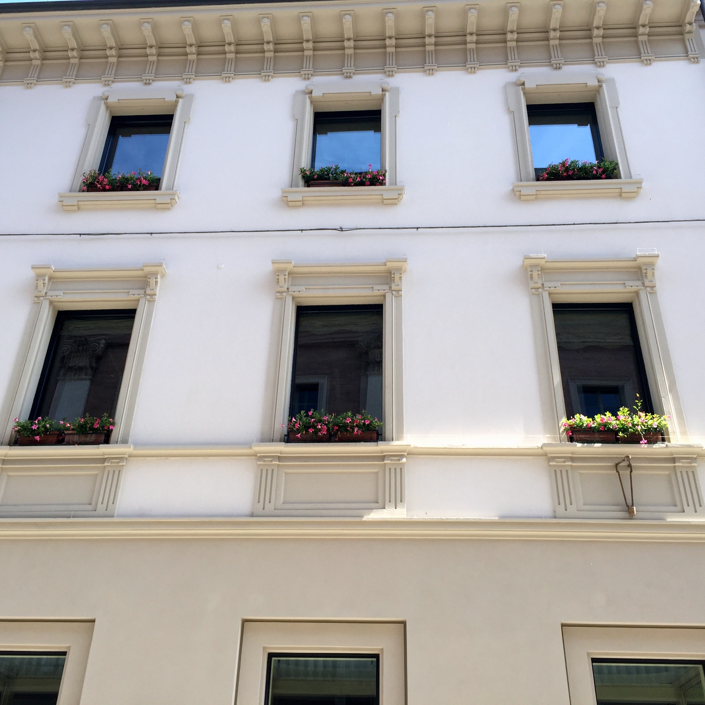 CREDEM SEDE · 历史建筑的精致复兴-35