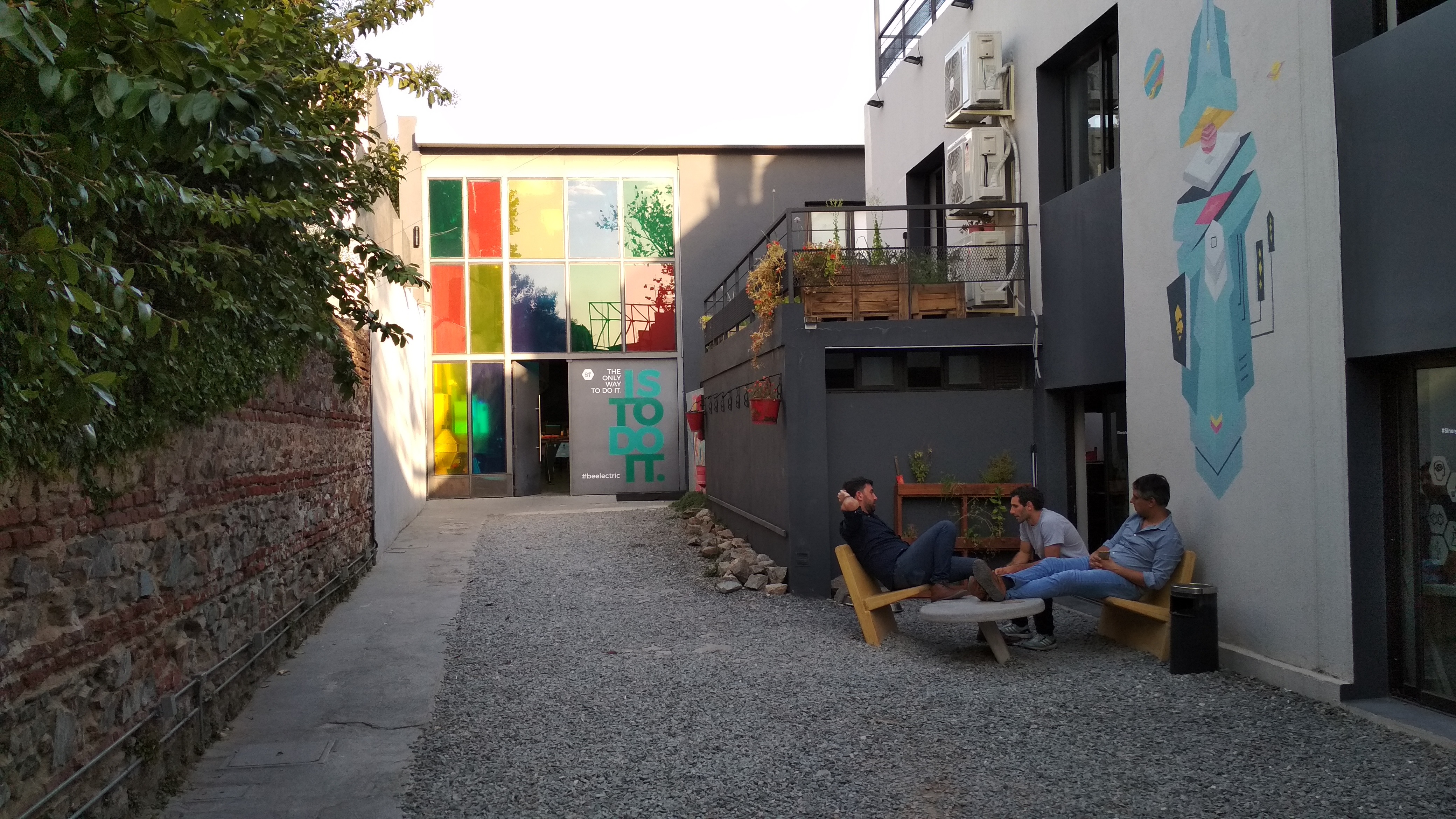 创意孵化器 | Sinergia Tech 创新中心设计-14