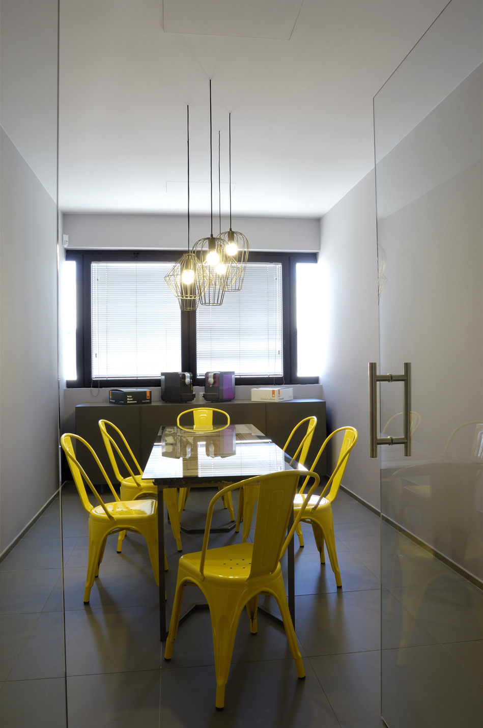 颠覆工业风，打造灵动办公空间-6