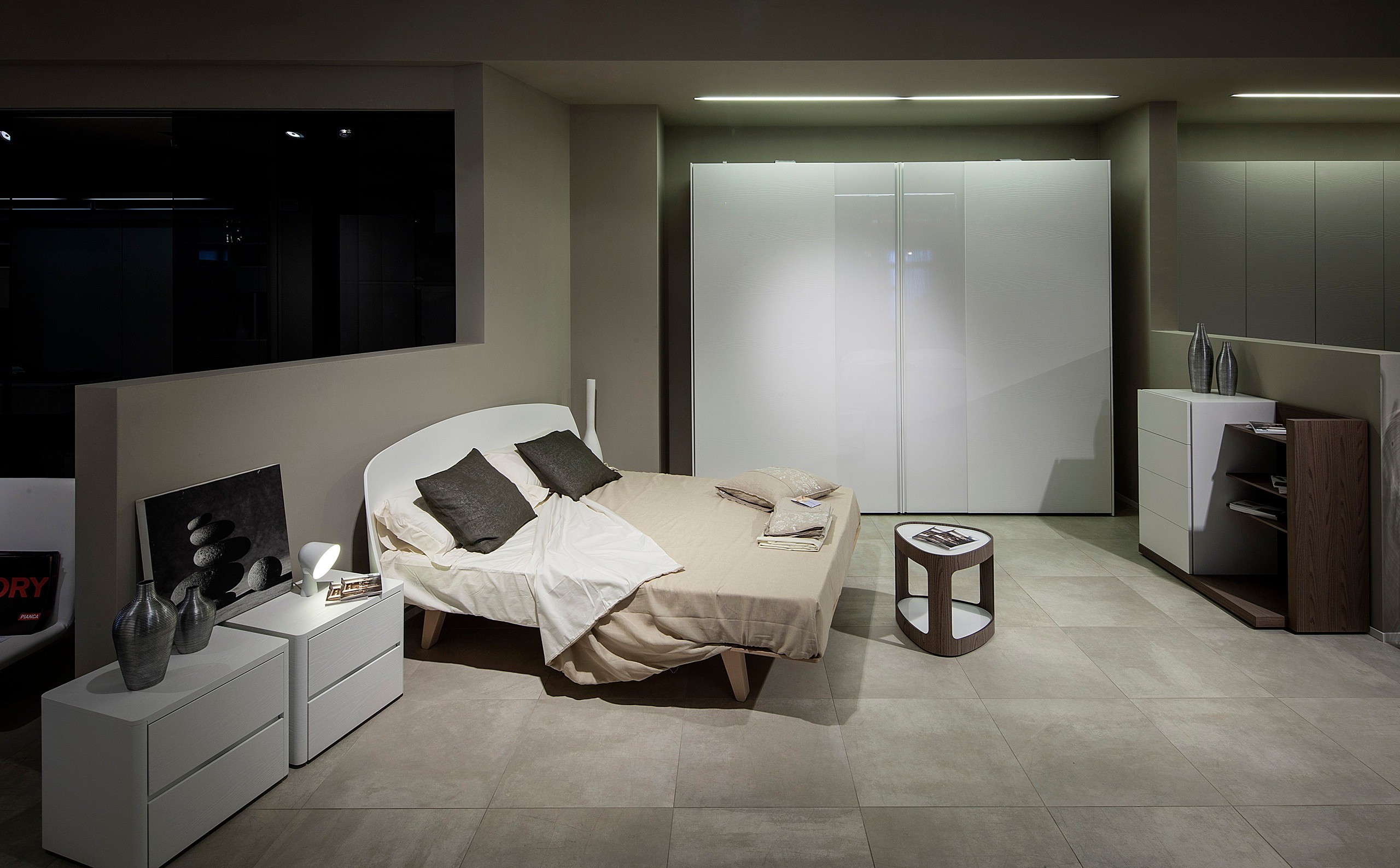 2013 年意大利家具展厅室内设计案例-12