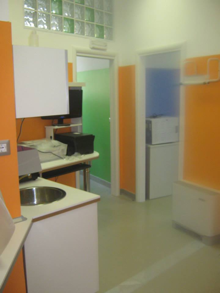 泳池别墅翻新记——无障碍通道与兽医诊所的完美结合-21