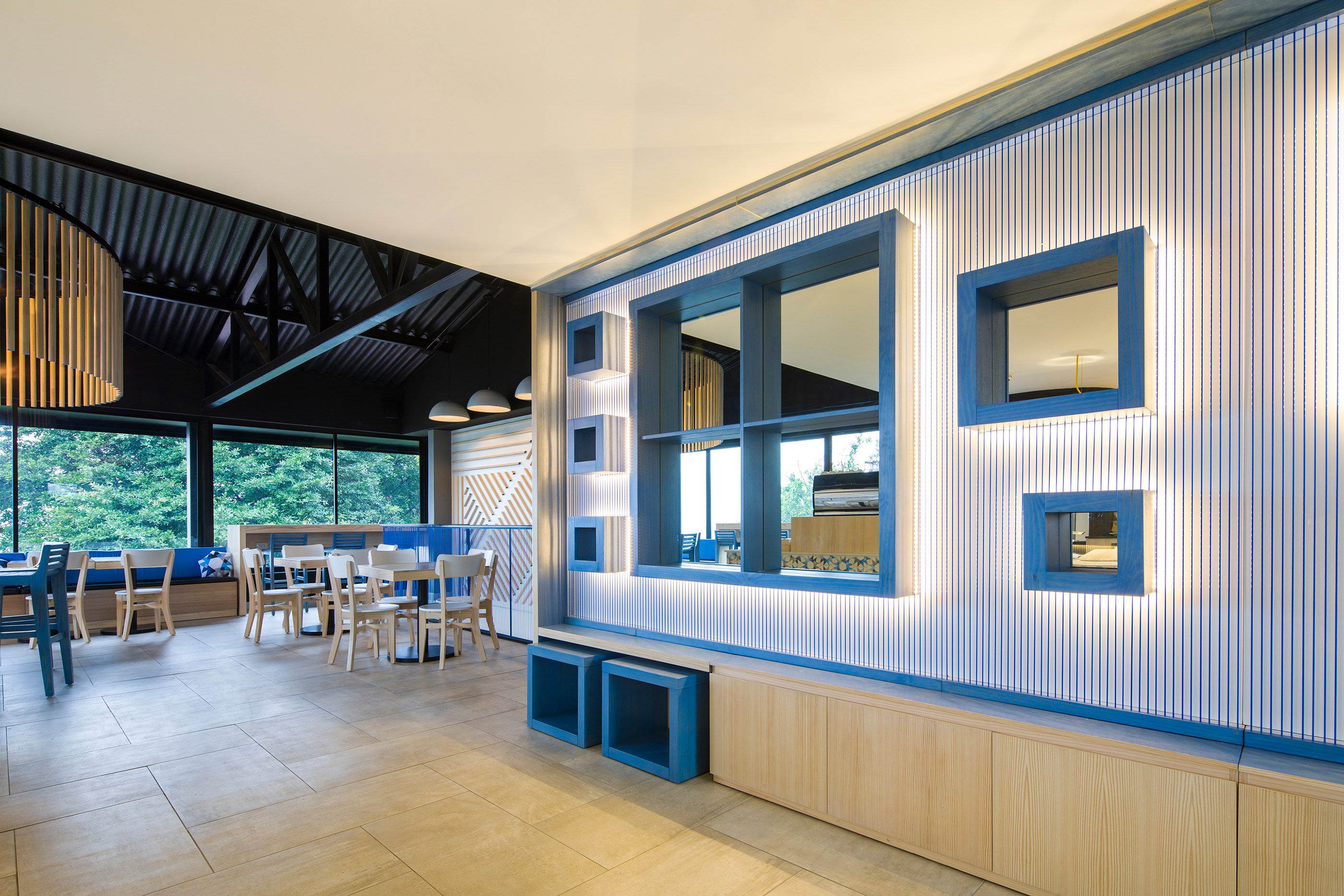 INTERIOR DESIGN: MOCAPAN-11