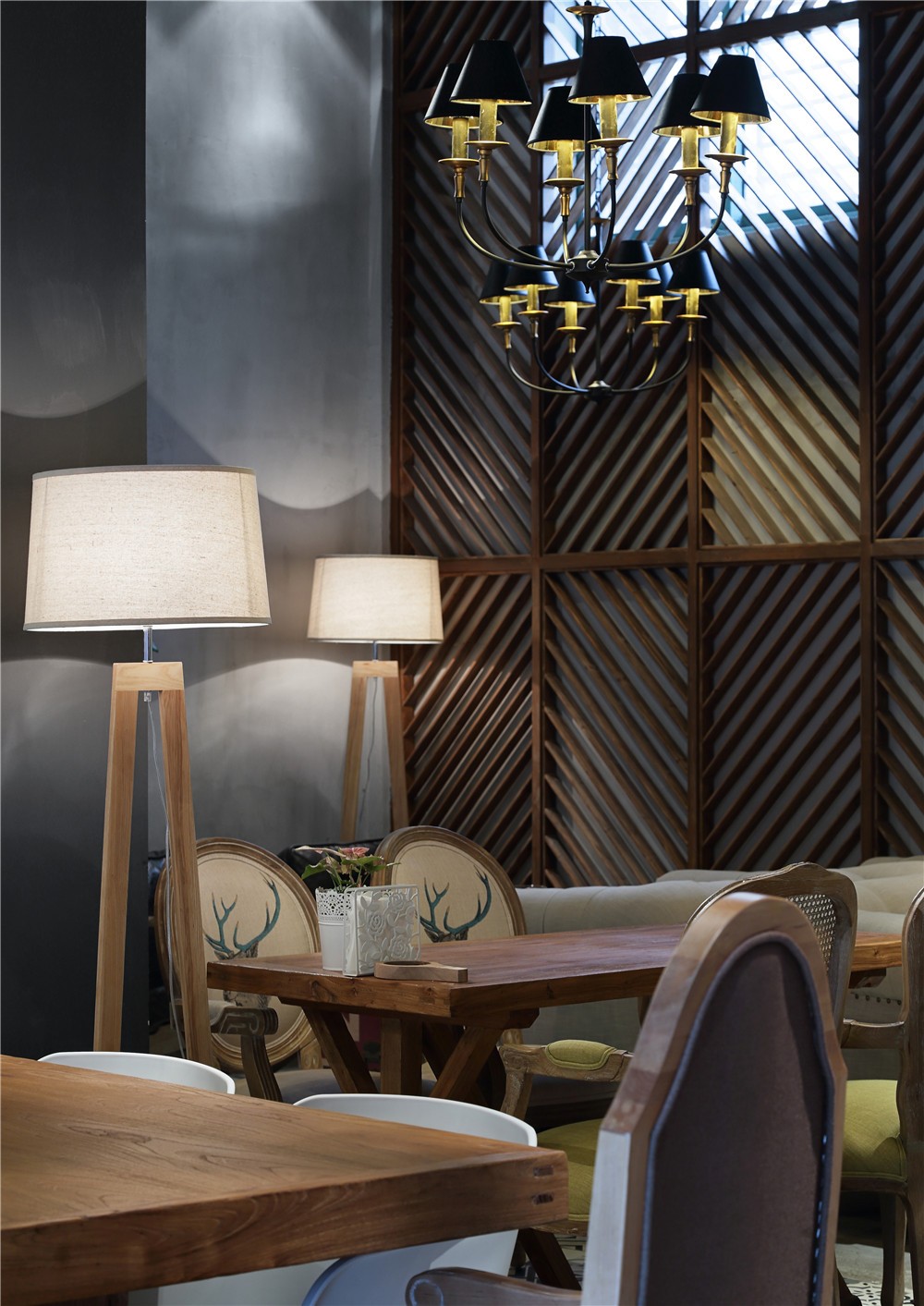 浪漫法式混搭，镇江享咖啡馆营造温馨小资空间-7