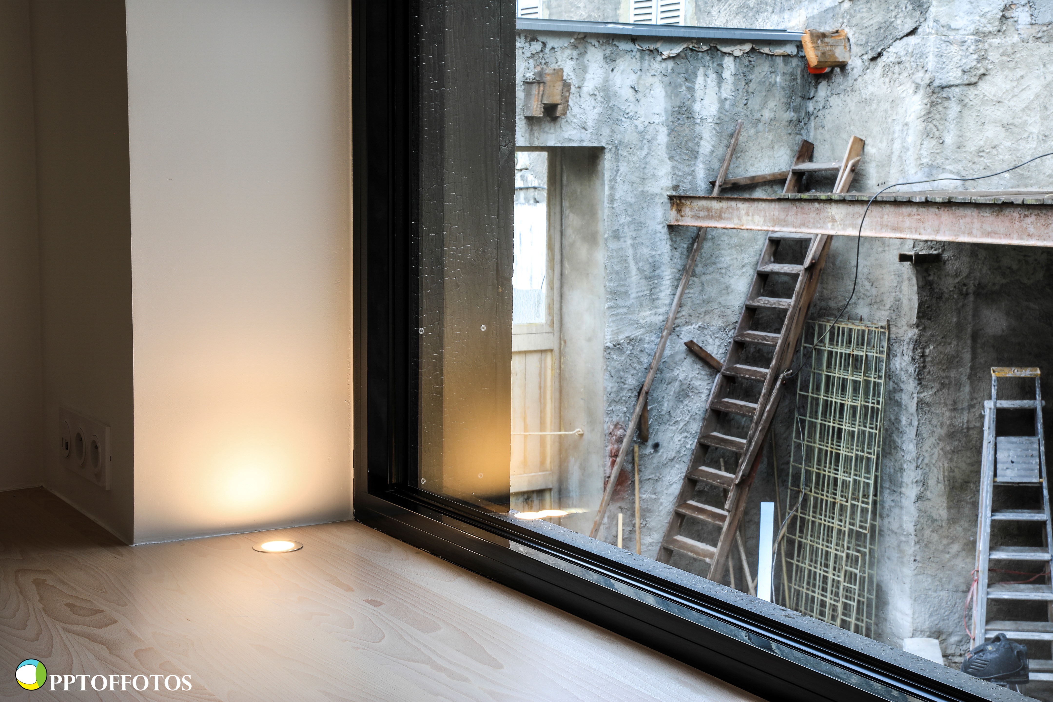 传统工坊风格办公室，内院采用 burnt cedar 技术-3