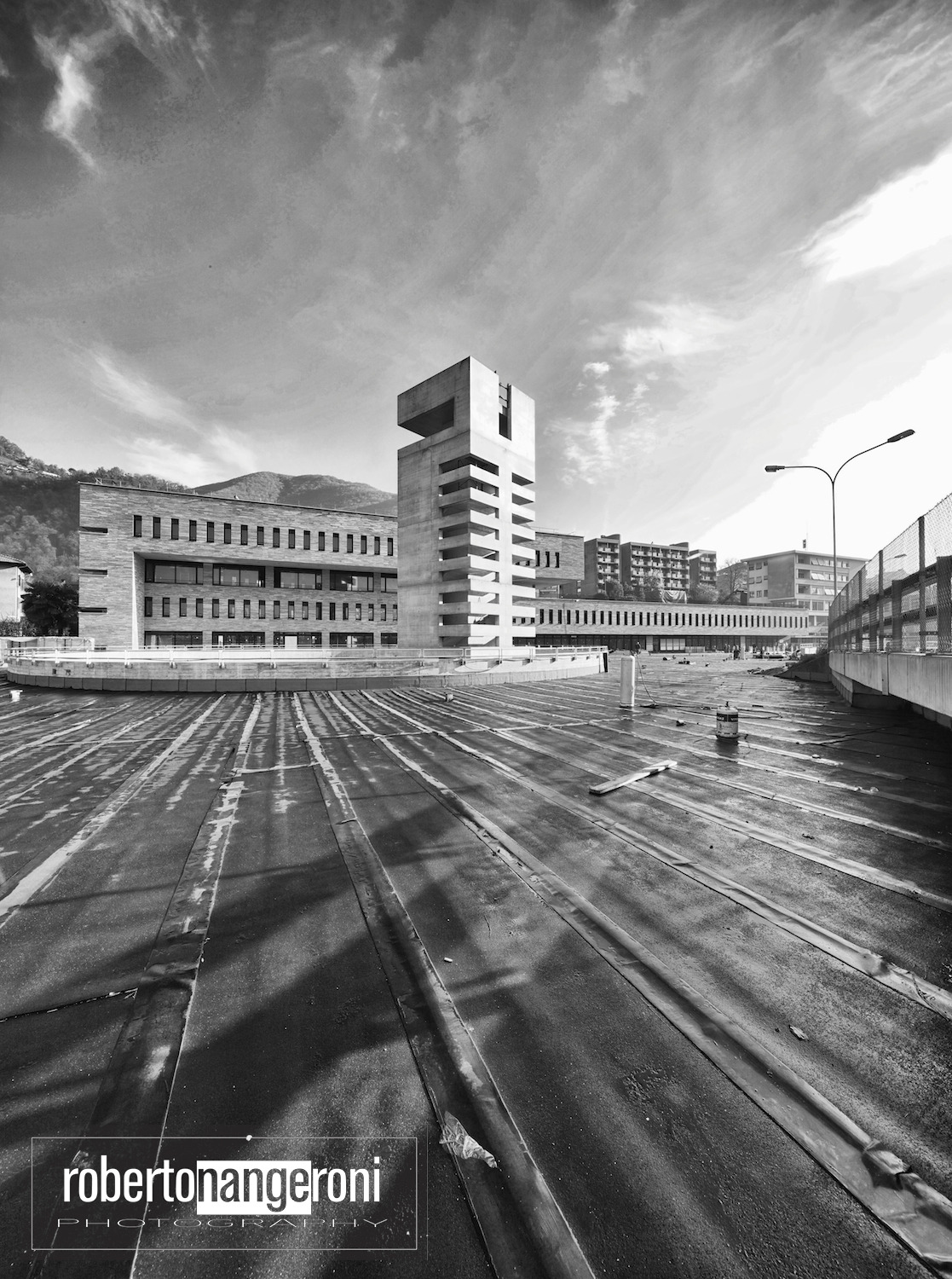 瑞士 Mendrisio 紧急救援中心-1