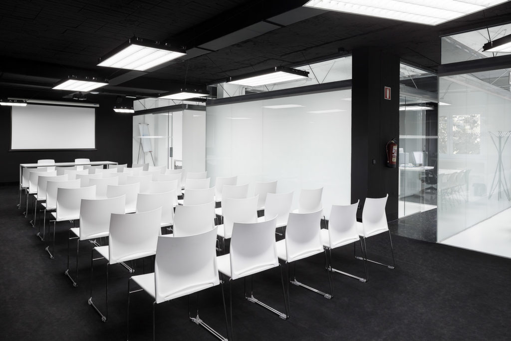 Madrid 校园新锐设计,Trazos School 展现独特魅力-1