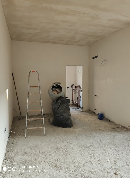 独特的色彩搭配与环保材料打造的意大利公寓-14