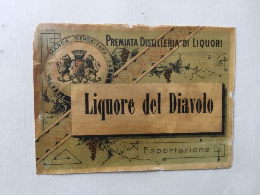 历史与现代共融的意大利百年老宅改造-11