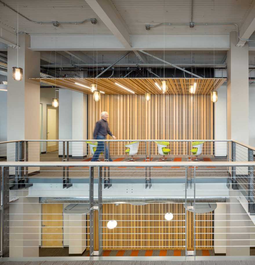 波特兰服务中心翻新,绿色建筑的典范-0