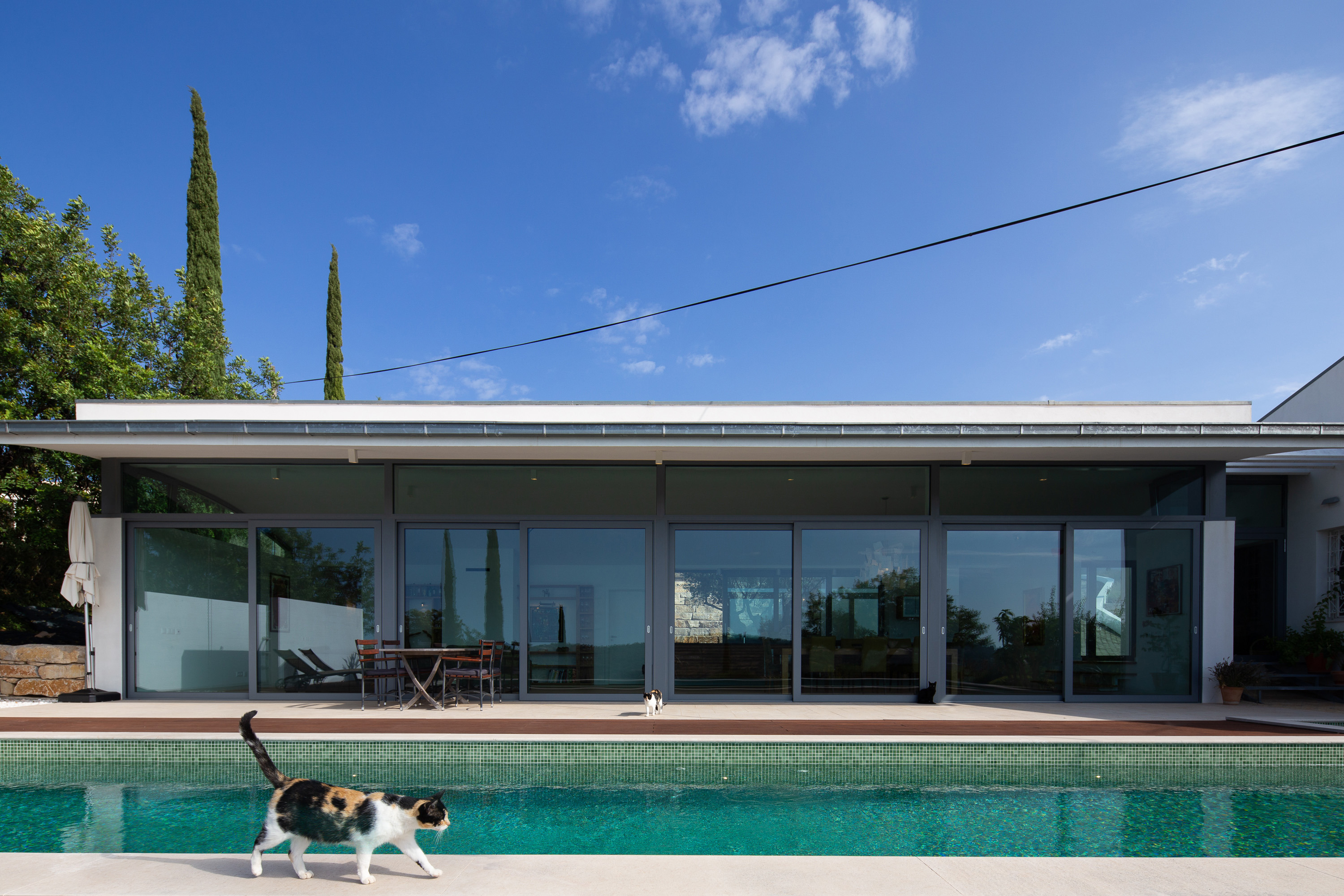 葡萄牙“第三世界开发者”的绿色环保地下别墅-14