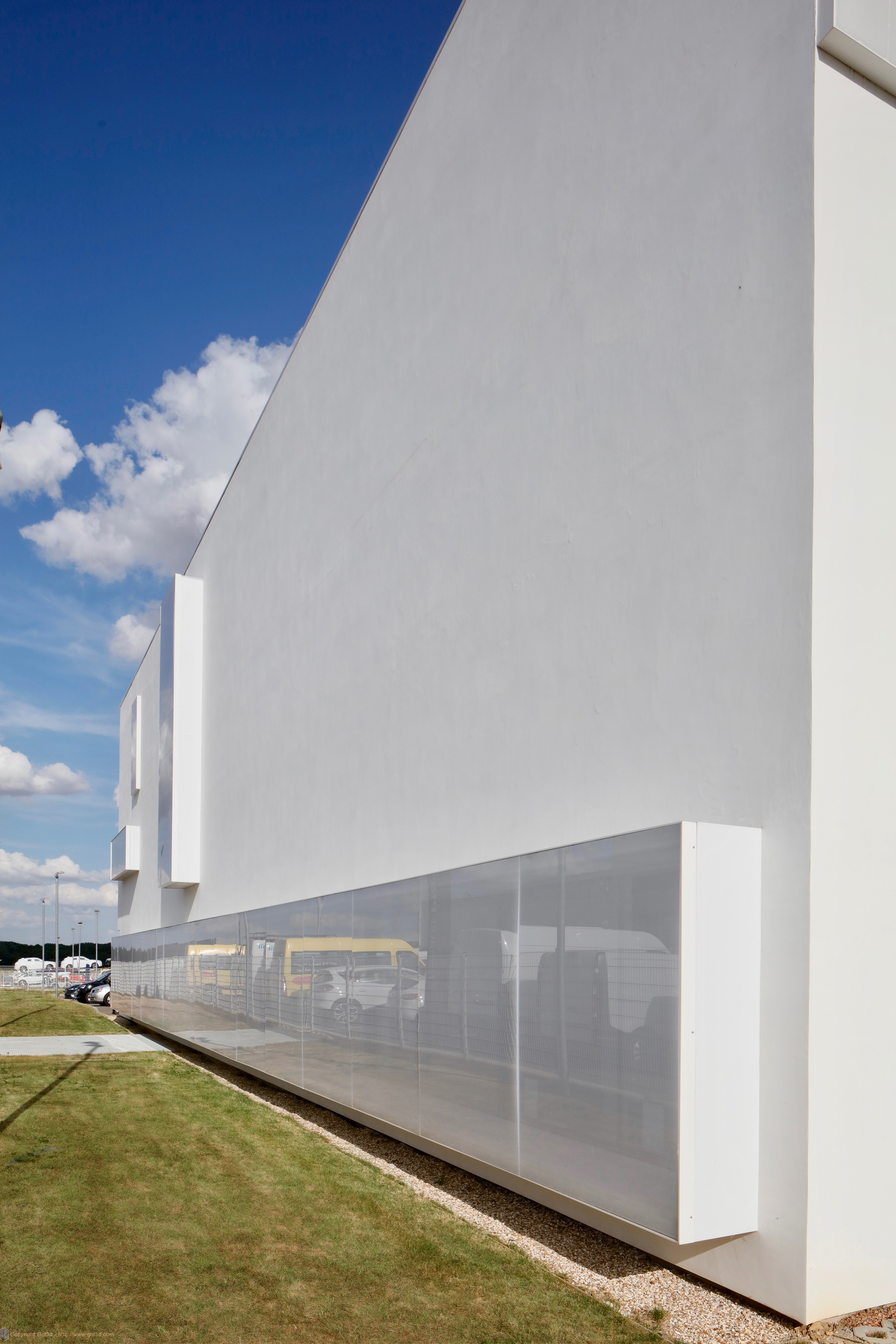 汽车零售集团总部大楼-9