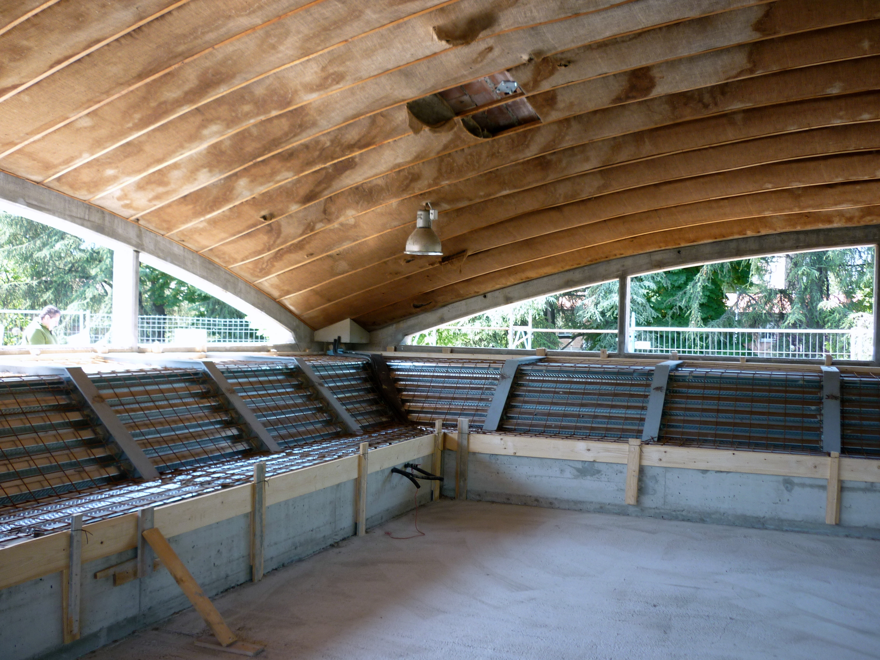 2011 年建设的多功能文化中心——O.S.E.A-21