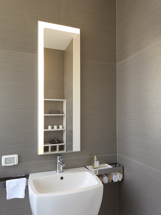 金光璀璨的家庭娱乐室-5