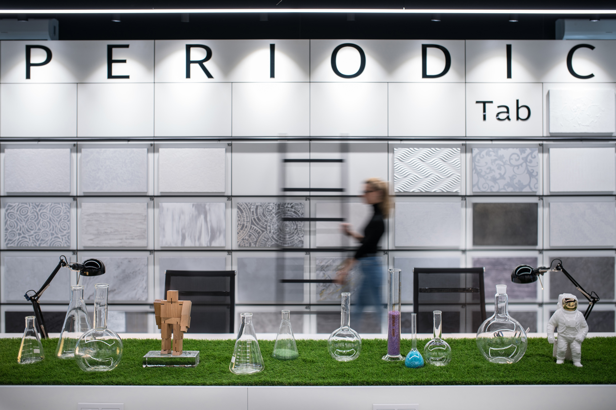 元素实验室 | 乌克兰基辅 8000 平米创意展示空间-0